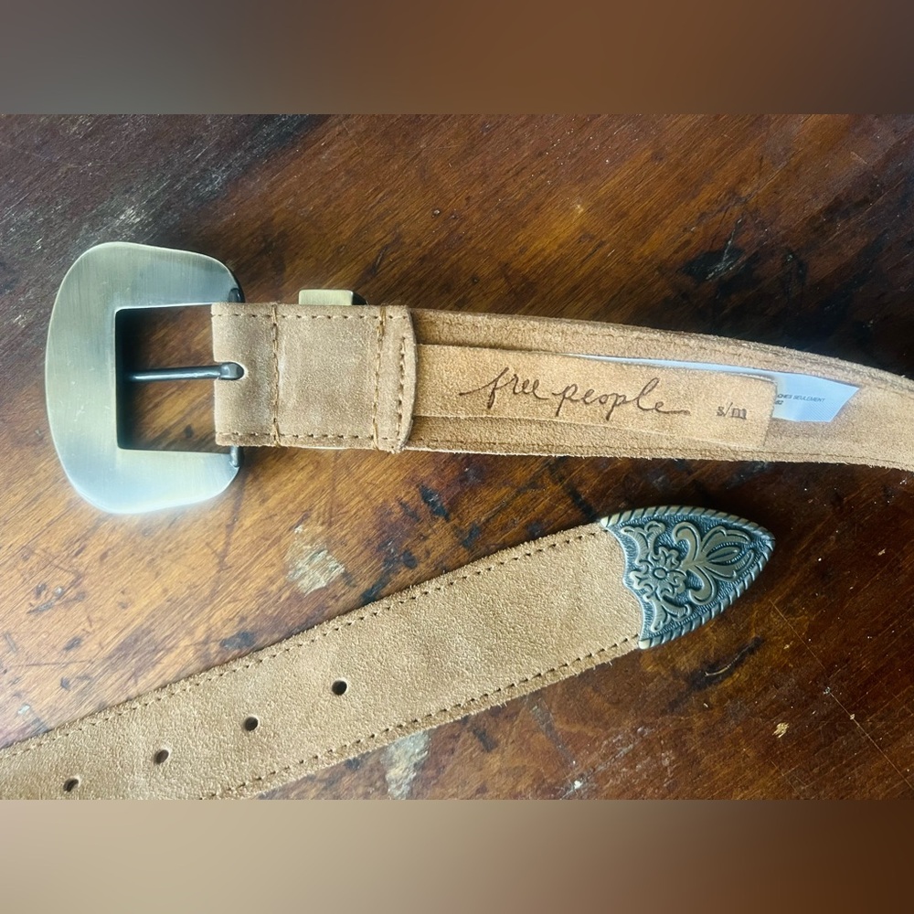 Free People Western Suede Belt Tan Engraved Buckle Size S/M - Picture 5 of 5